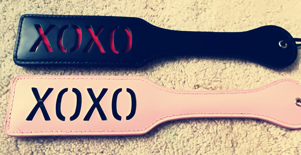 Bondage XOXO Spanking Paddle Luxury Pattern | 2EO.World - 2EO.World